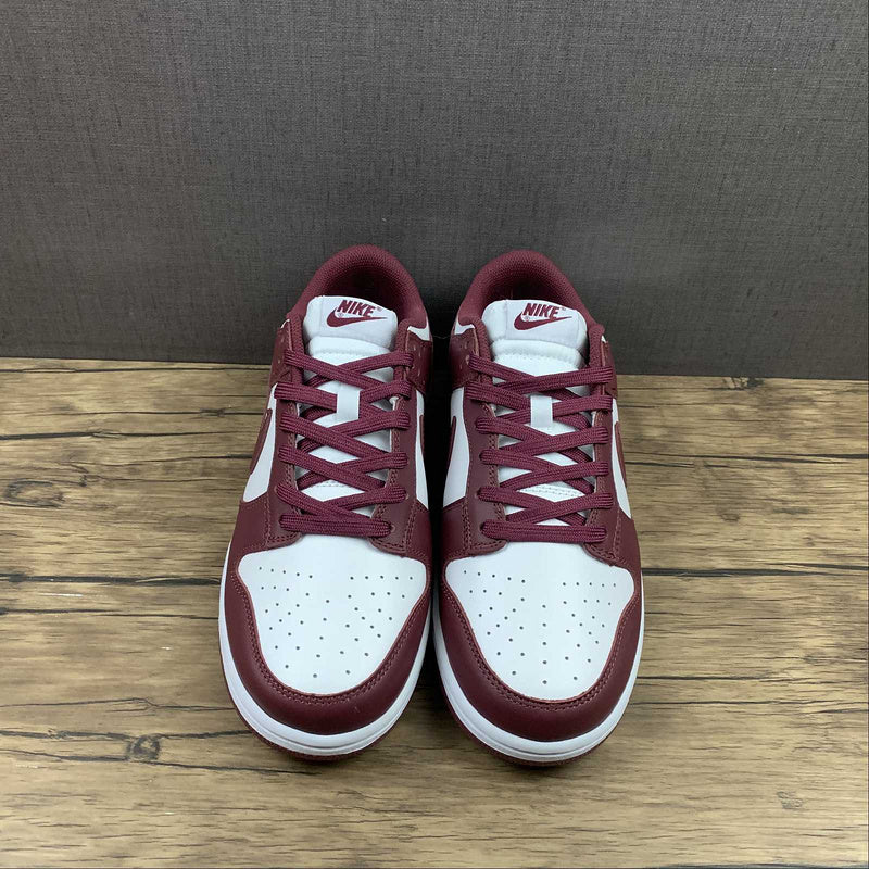 SB DUNK LOW BORDEAUX SAIL