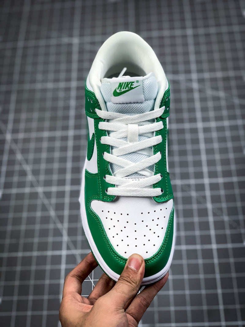 SB DUNK LOW GREEN GLOW WHITE