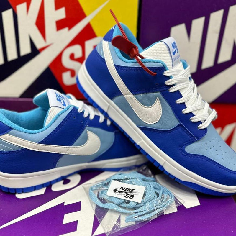 NIKE DUNK LOW SB